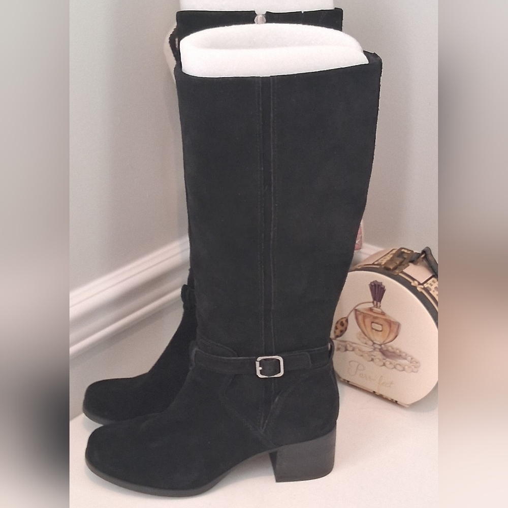 Koolaburra Tall Black Suede Heeled Boots Like New Sz 8.5M - Picture 6 of 9
